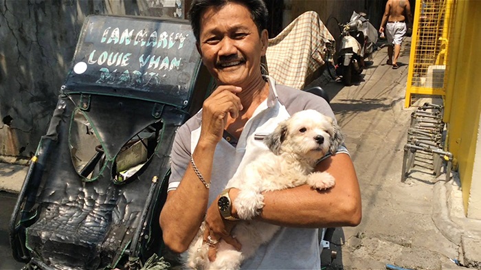 フィリピン住みます芸人「ハポンスリー（HPN3）」、いきなりいい犬（と飼い主）登場